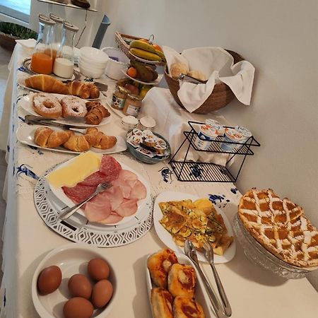 Rooms, Affittacamere Maksim ゴルフォ・アランチ エクステリア 写真