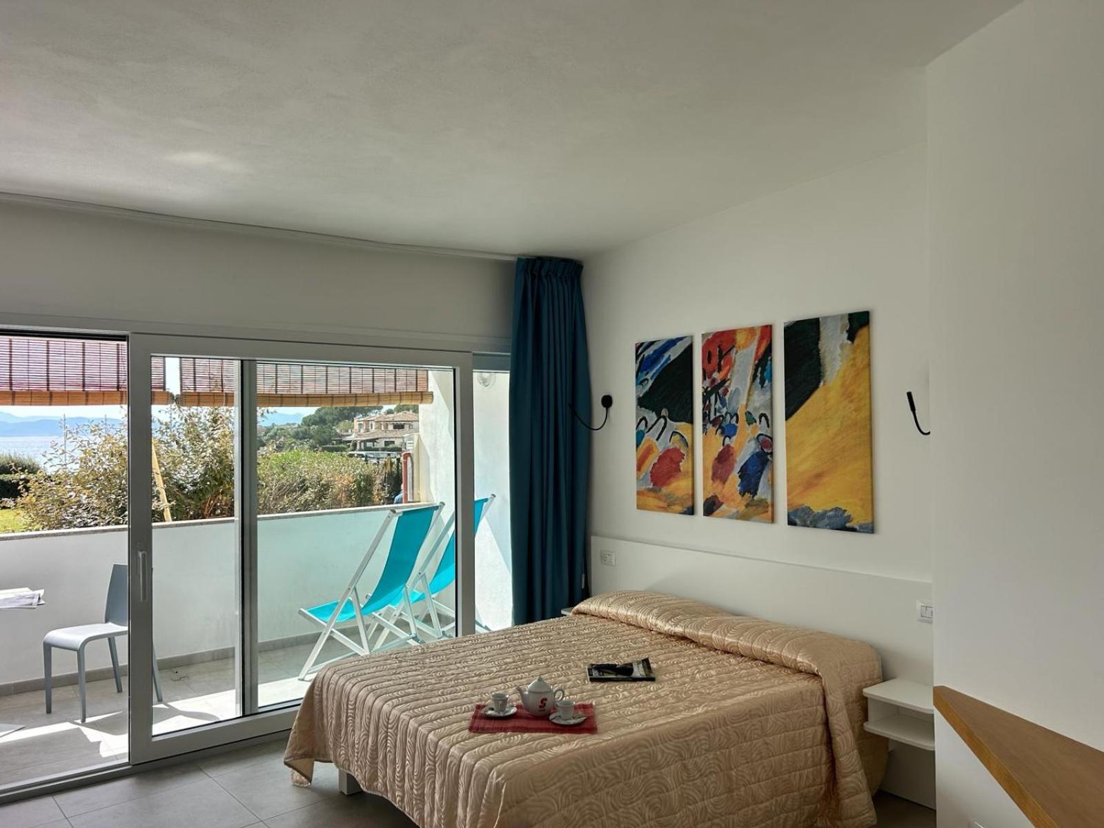 Rooms, Affittacamere Maksim ゴルフォ・アランチ エクステリア 写真