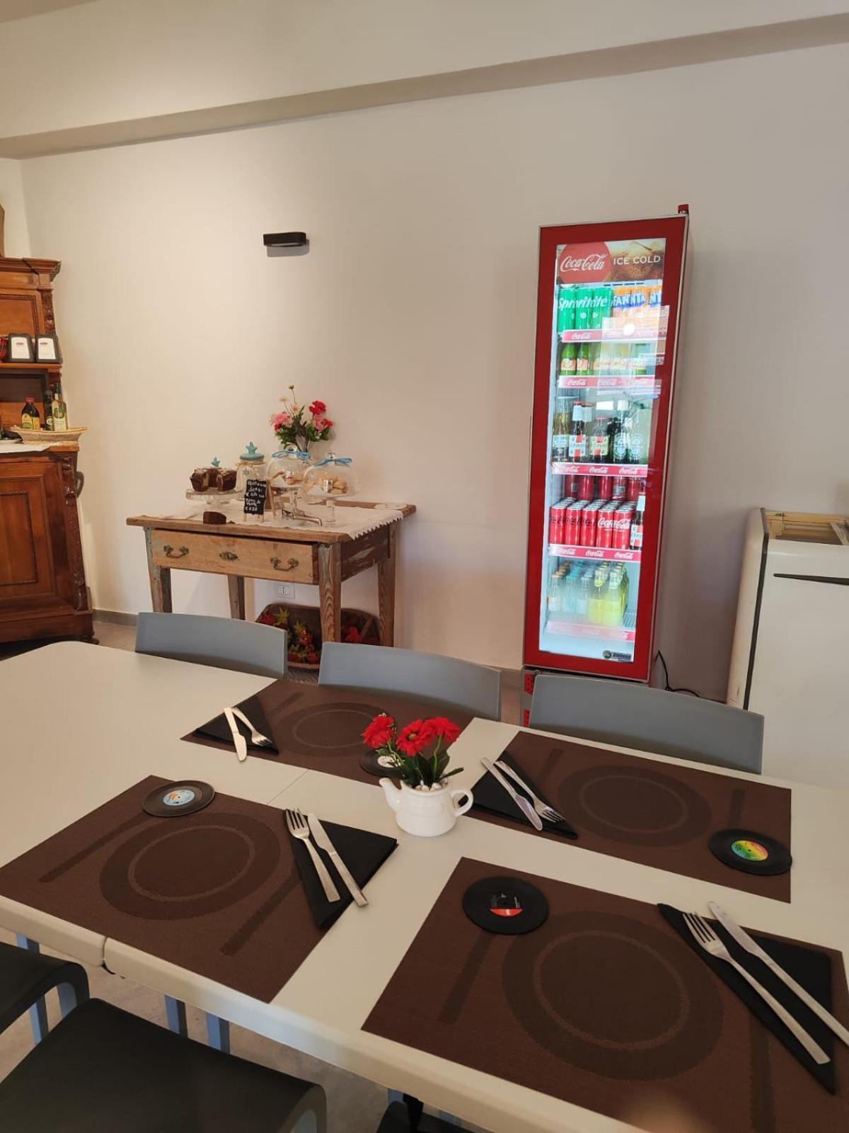 Rooms, Affittacamere Maksim ゴルフォ・アランチ エクステリア 写真