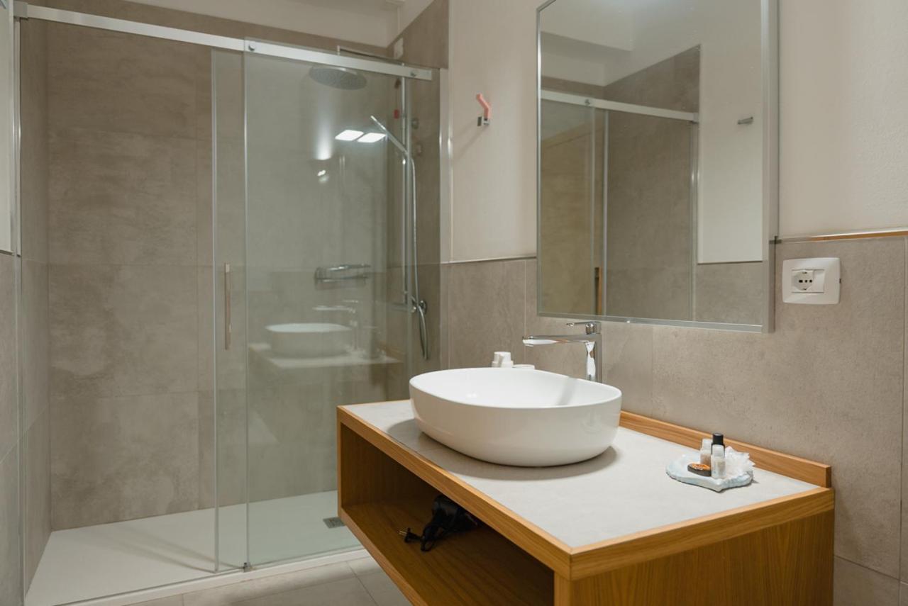Rooms, Affittacamere Maksim ゴルフォ・アランチ エクステリア 写真
