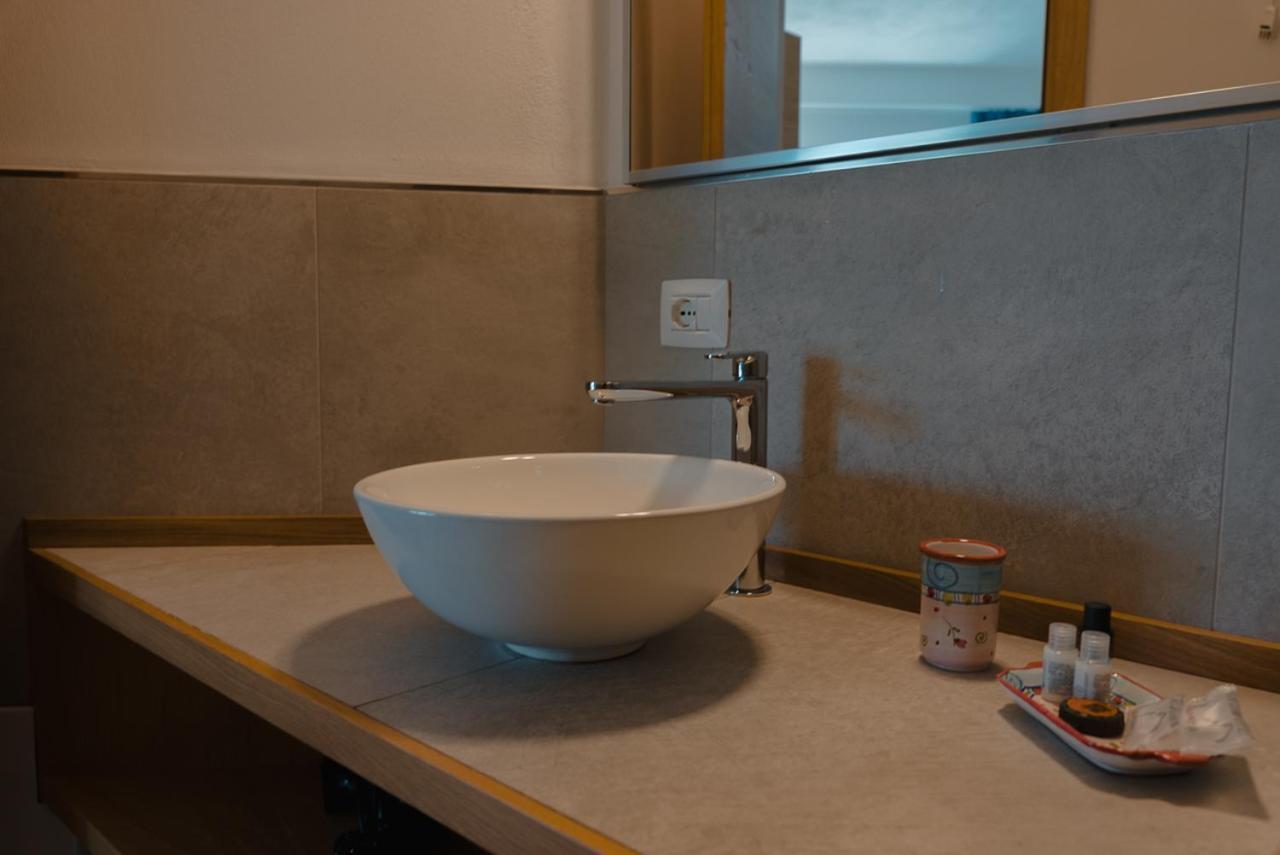 Rooms, Affittacamere Maksim ゴルフォ・アランチ エクステリア 写真