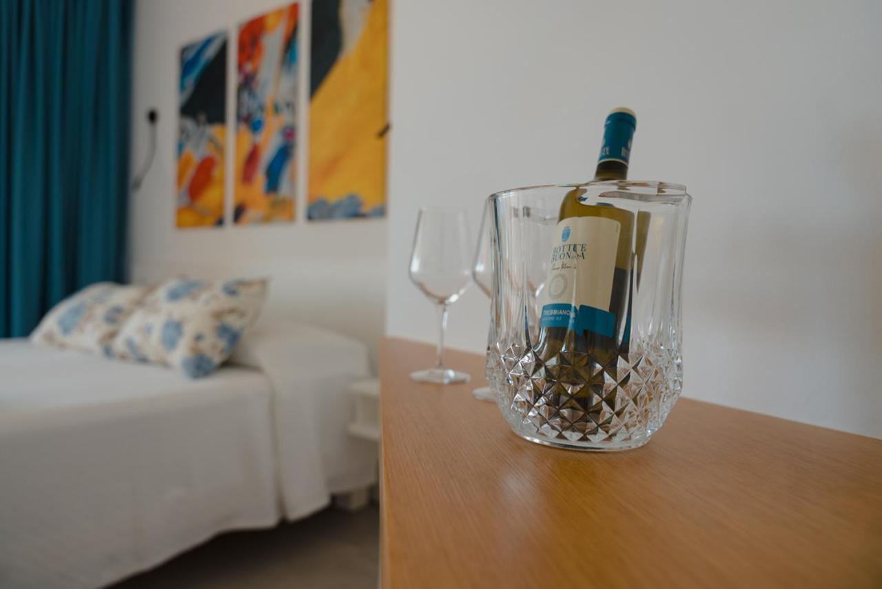 Rooms, Affittacamere Maksim ゴルフォ・アランチ エクステリア 写真
