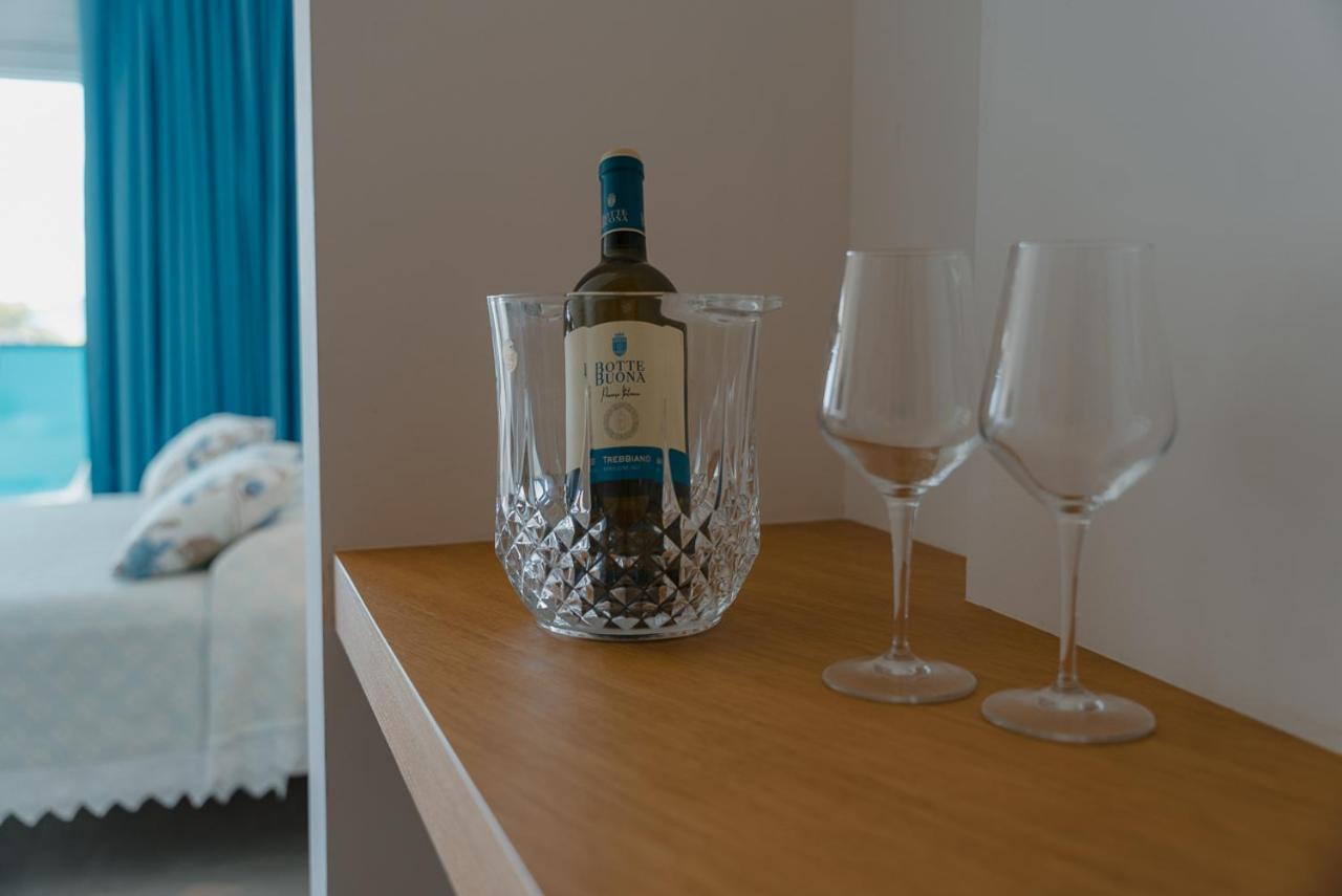 Rooms, Affittacamere Maksim ゴルフォ・アランチ エクステリア 写真